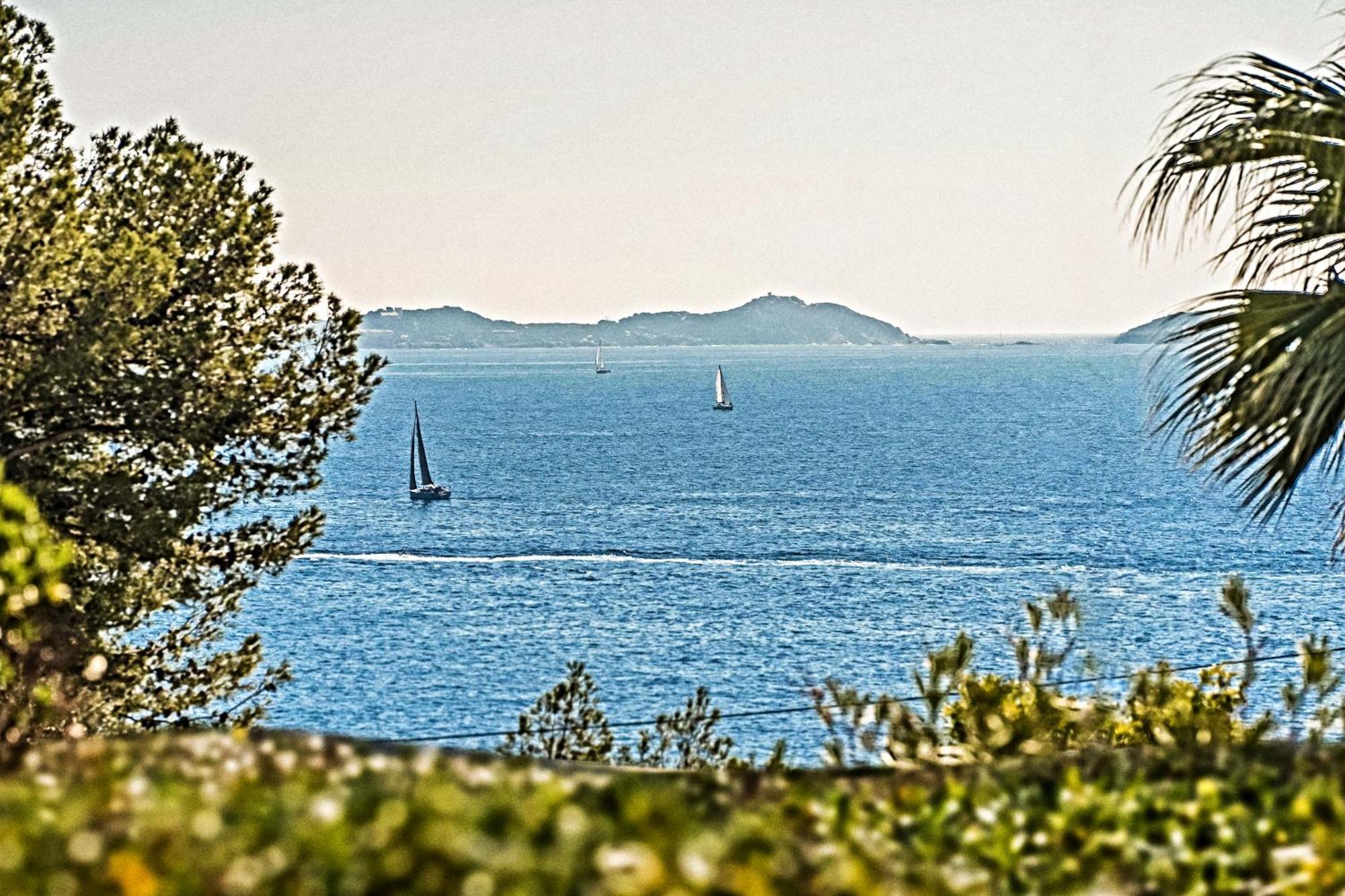 Logement Vue Mer Splendide - Situe A 50 Metres Du Bord De Mer Et 2 Minutes Des Plages - Bandolina Exteriér fotografie
